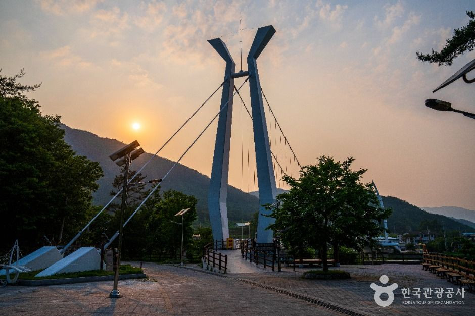 대황강출렁다리 여행 추천 - 로드트립