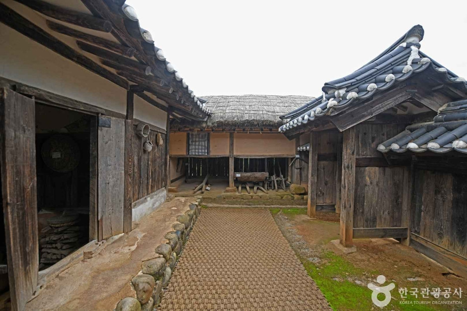 제천 지곡리 고가 여행 추천 - 로드트립