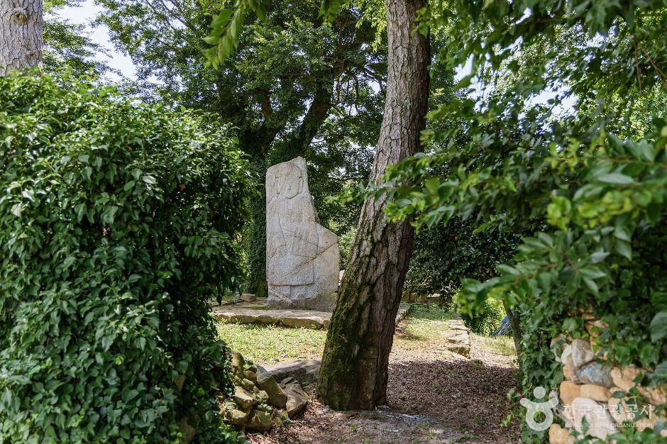 영암 학계리석불입상 여행 추천 - 로드트립