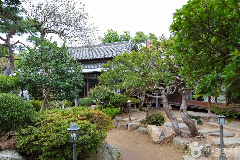 군산 신흥동 일본식가옥(히로쓰 가옥) 여행 추천 - 로드트립