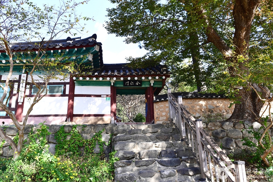 무양서원 여행 추천 - 로드트립