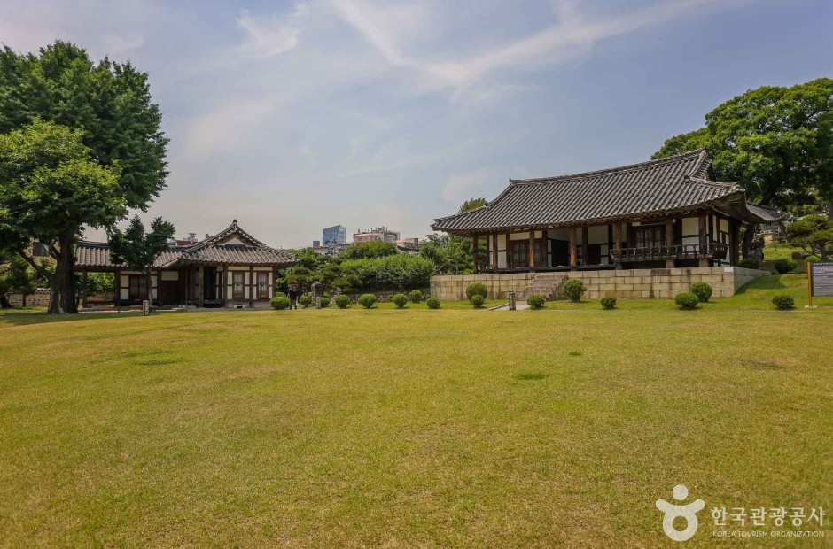 울산동헌 및 내아 여행 추천 - 로드트립