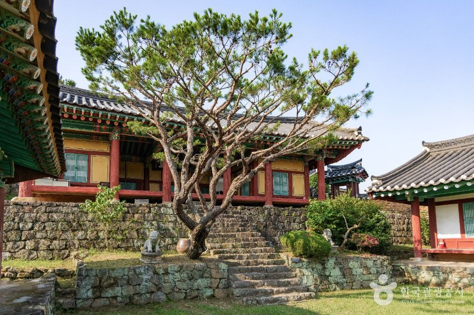 곤양향교 여행 추천 - 로드트립