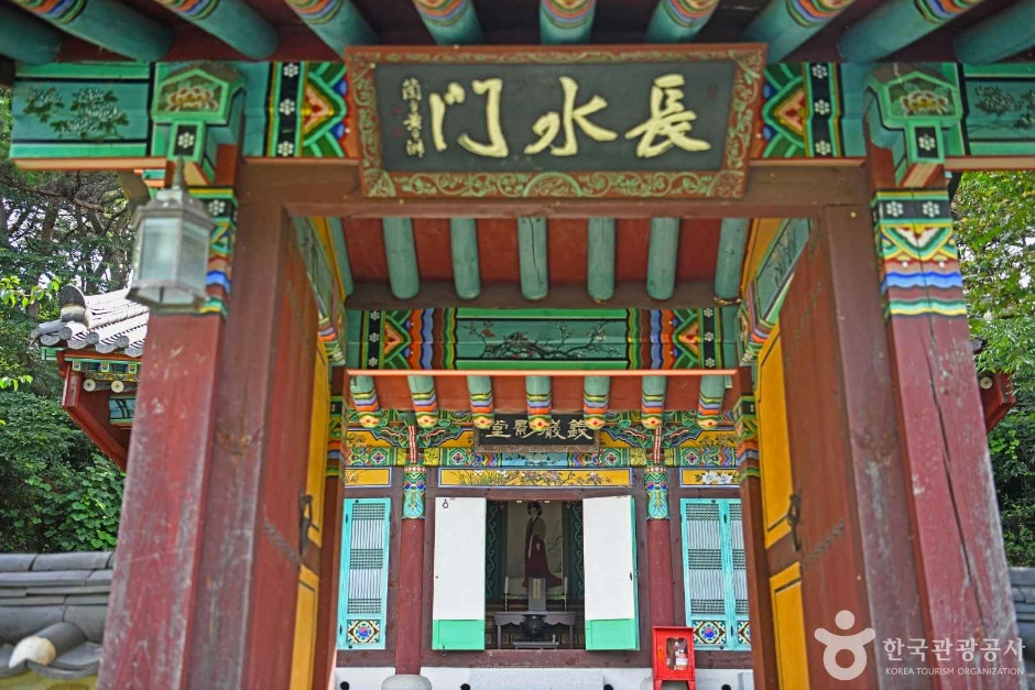 충의사(최경회장군) 여행 추천 - 로드트립