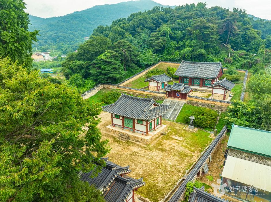 죽산향교 여행 추천 - 로드트립