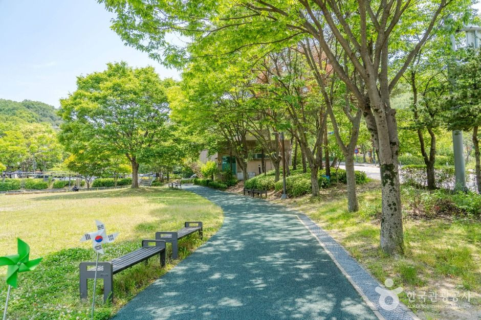 갈미한글공원 여행 추천 - 로드트립
