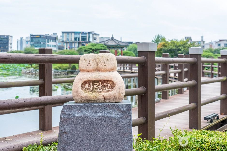 중앙호수공원(서산) 여행 추천 - 로드트립