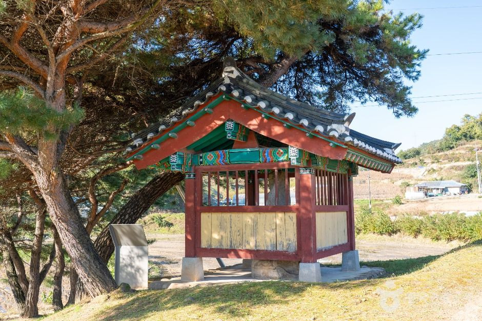 제천 시곡리 석조여래입상 여행 추천 - 로드트립