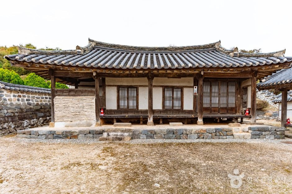 논산 황산벌참살이마을 여행 추천 - 로드트립
