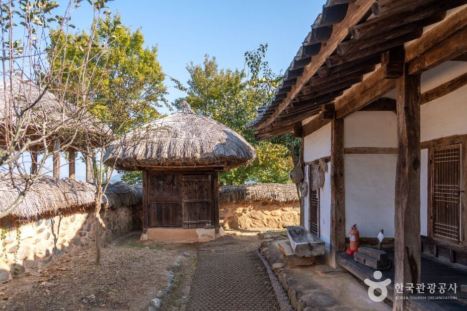 청풍 후산리 고가 여행 추천 - 로드트립