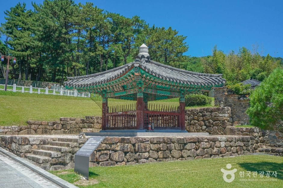 파사석탑 여행 추천 - 로드트립