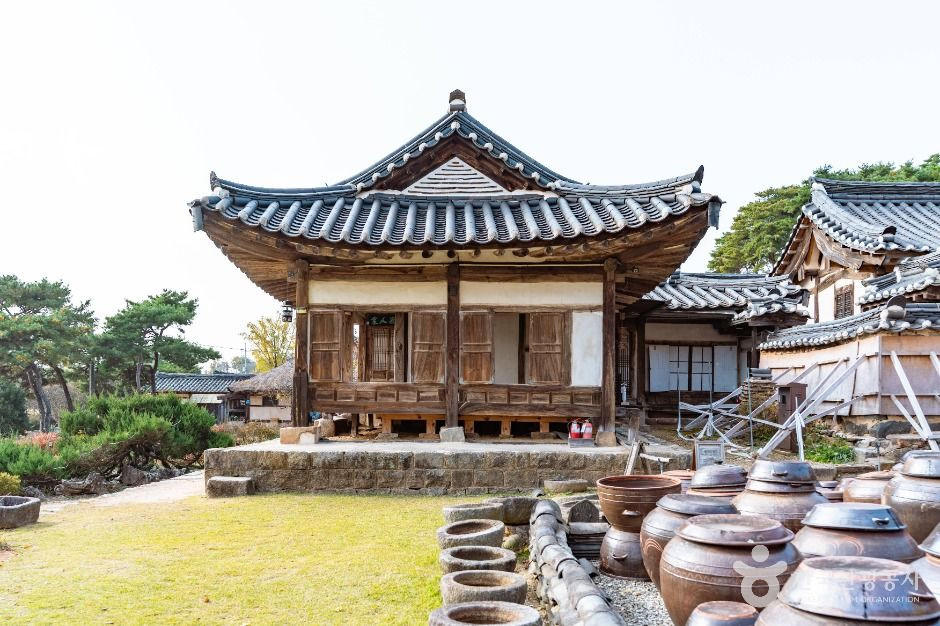 논산명재고택 여행 추천 - 로드트립