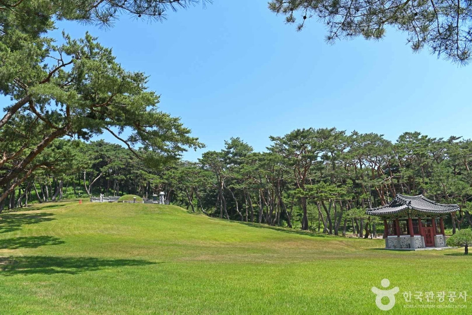 아산 이충무공묘 여행 추천 - 로드트립