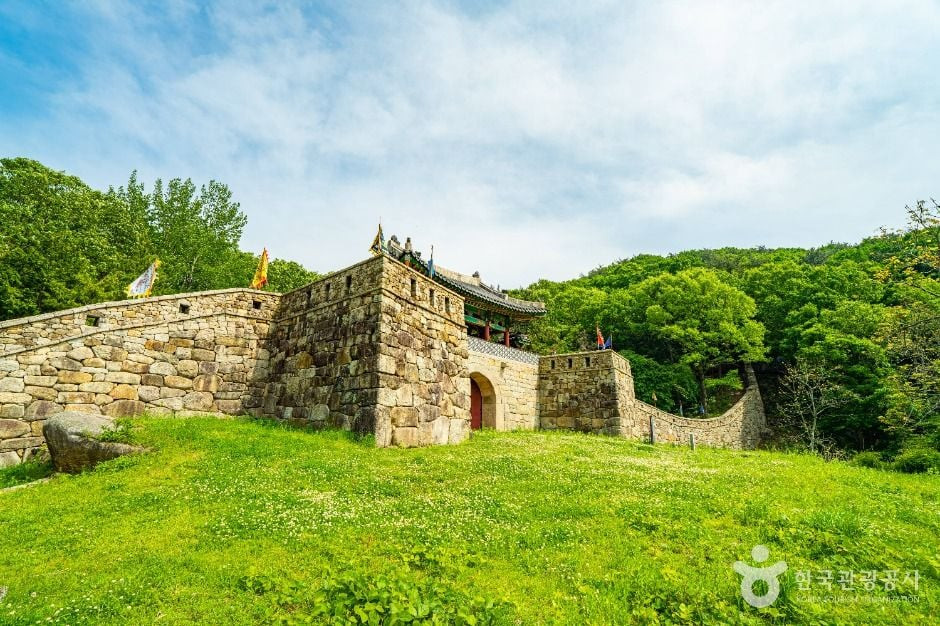 금정산 여행 추천 - 로드트립