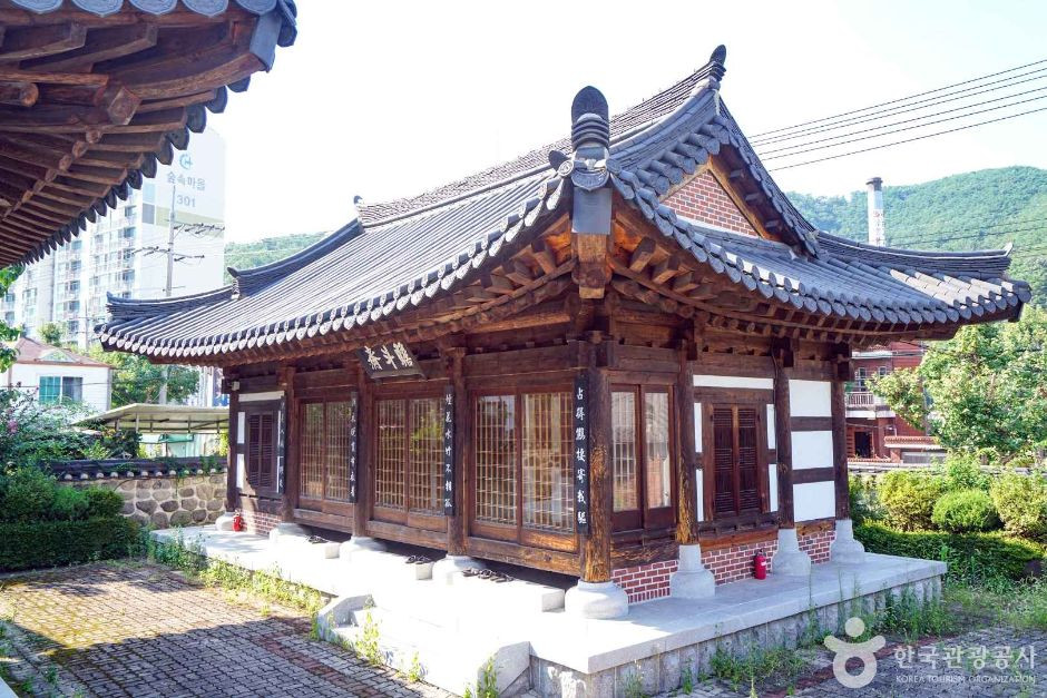 첨두서원 여행 추천 - 로드트립