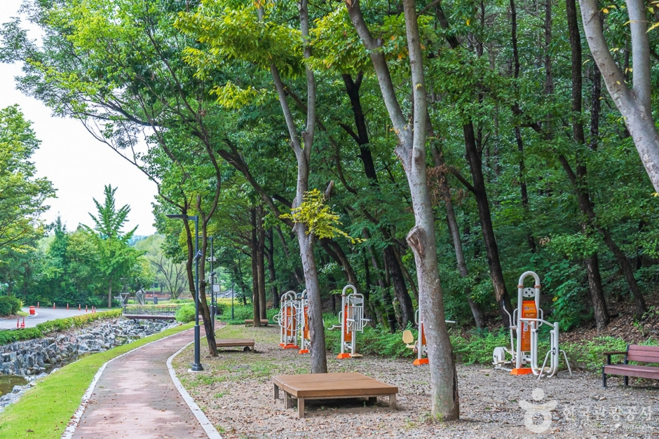 태조산 공원 여행 추천 - 로드트립
