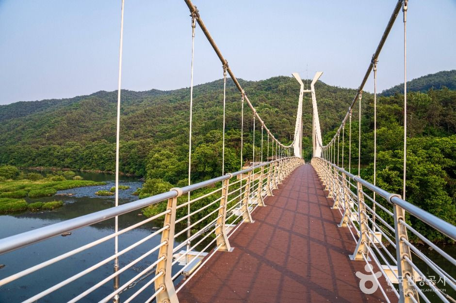 대황강출렁다리 여행 추천 - 로드트립