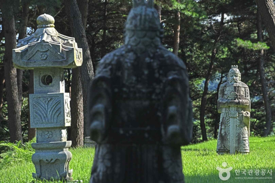 임경업 장군 묘소 여행 추천 - 로드트립