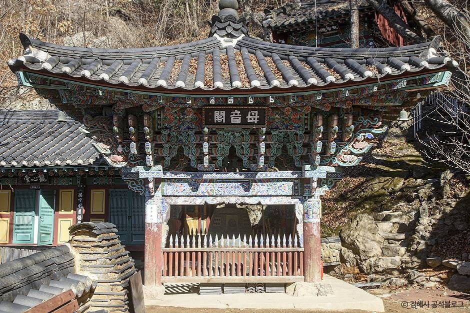 모은암 여행 추천 - 로드트립