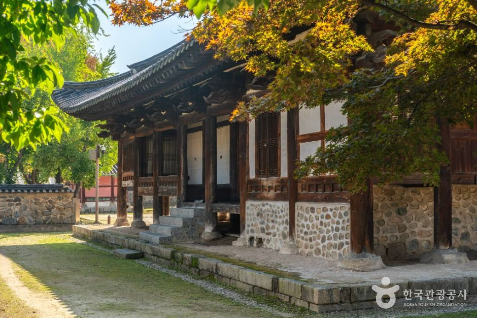 충주 관아공원 여행 추천 - 로드트립