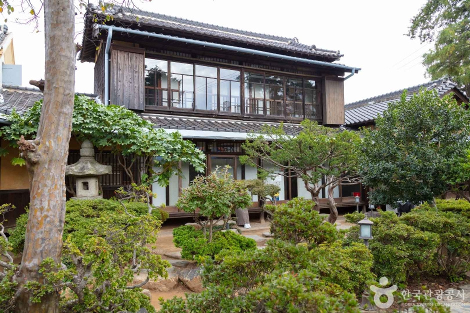 군산 신흥동 일본식가옥(히로쓰 가옥) 여행 추천 - 로드트립