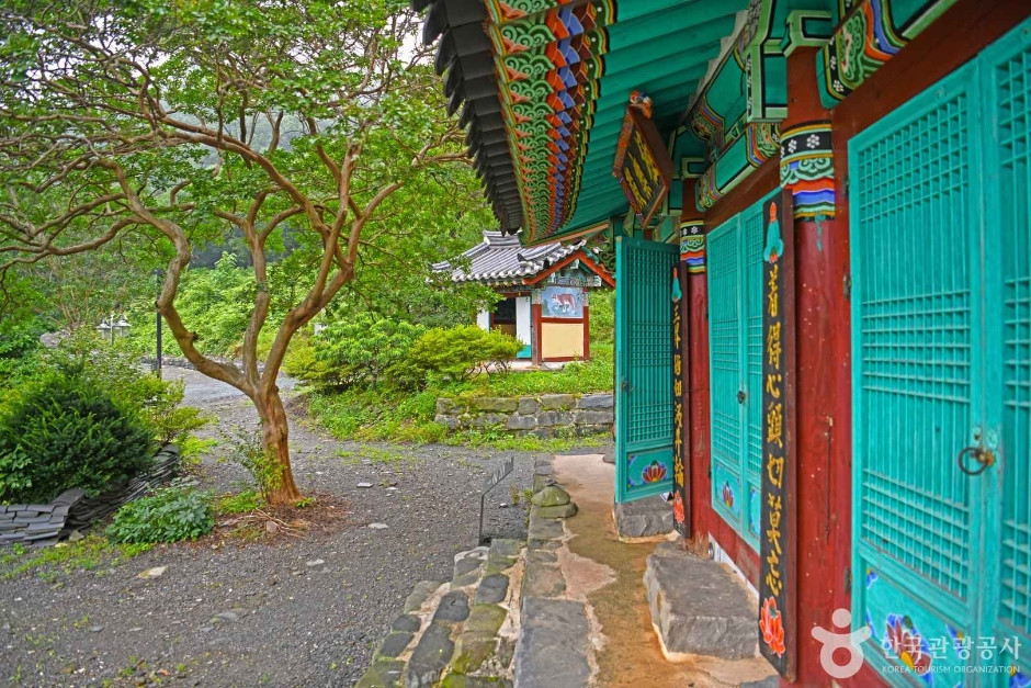 금강암(보령) 여행 추천 - 로드트립