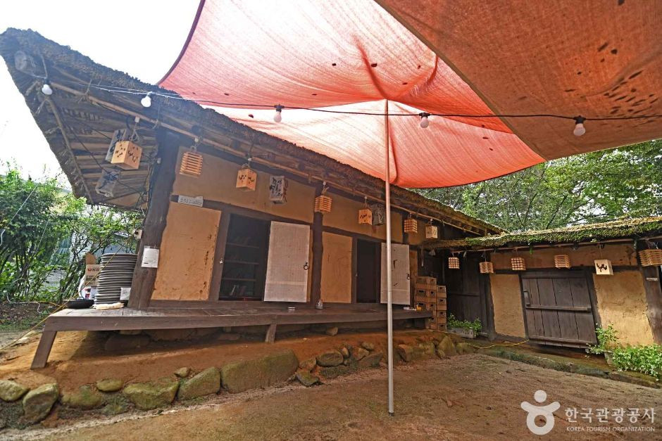 충주집 (이효석문화관) 여행 추천 - 로드트립