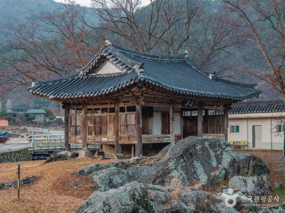와룡암 여행 추천 - 로드트립