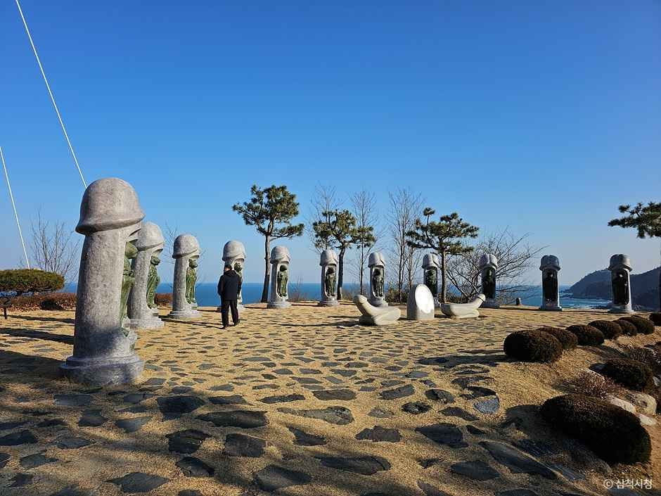 삼척 해신당공원 여행 추천 - 로드트립