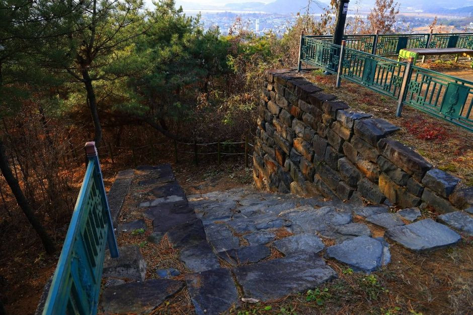 정림사지와 사비길 여행 추천 - 로드트립