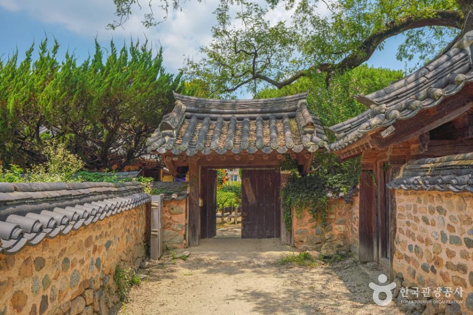 산청 남사리 이씨고가 여행 추천 - 로드트립
