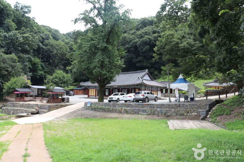 영은사(공주) 여행 추천 - 로드트립