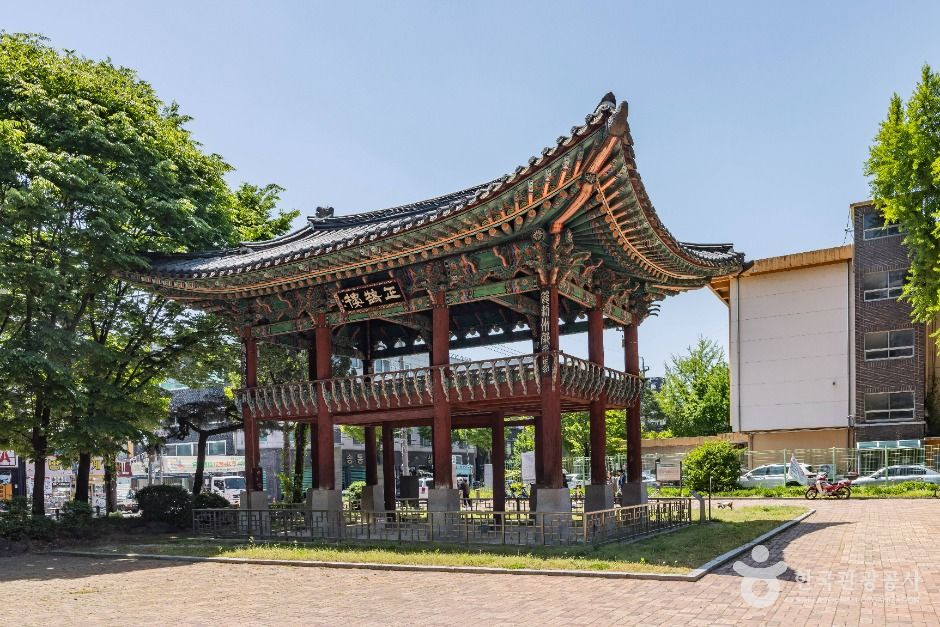 청주 충청도병마절도사영문 여행 추천 - 로드트립