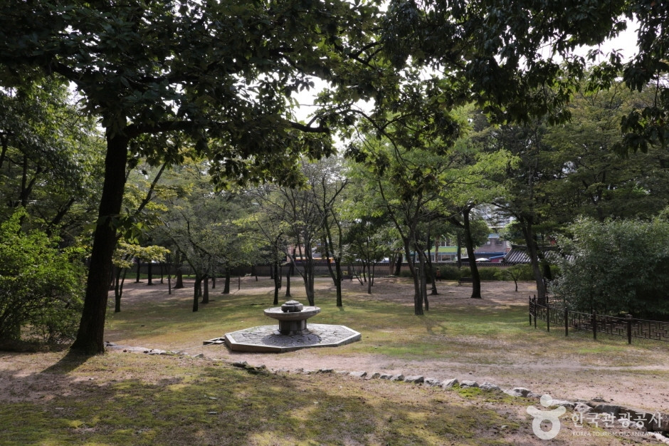 서울 영휘원(순헌황귀비)과 숭인원(이진) 여행 추천 - 로드트립
