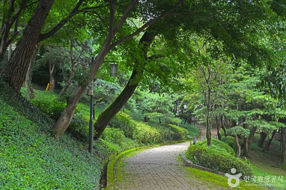 성산공원 여행 추천 - 로드트립