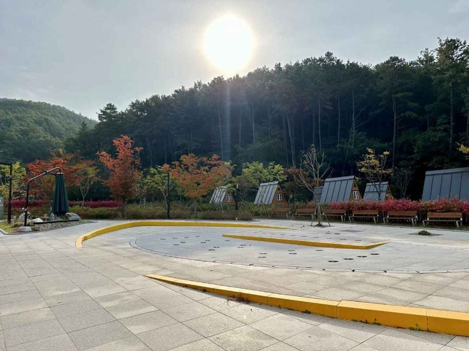 무봉산 자연휴양림 여행 추천 - 로드트립