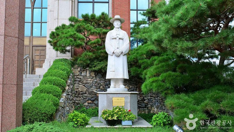 역삼동성당 여행 추천 - 로드트립
