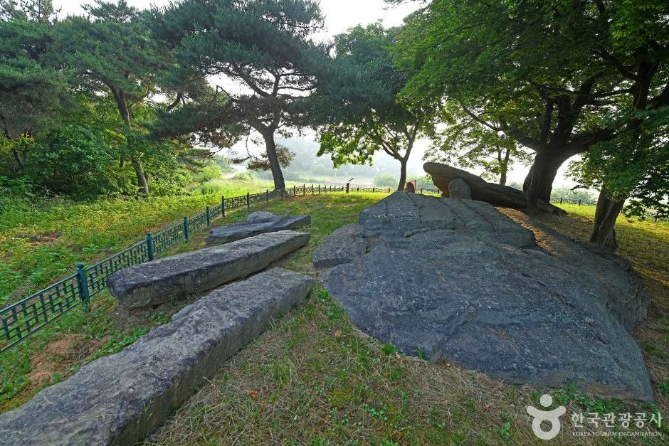 부여 산직리지석묘 여행 추천 - 로드트립