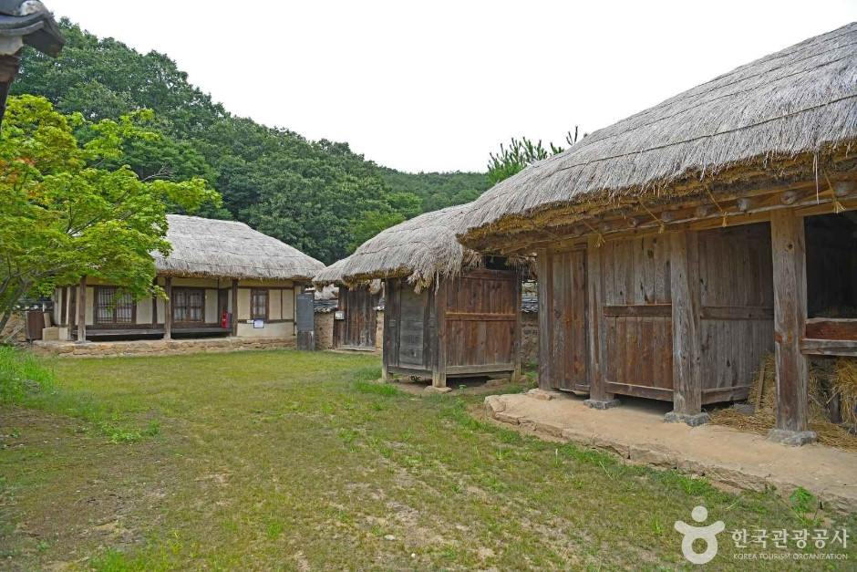 영동 성장환 고택 여행 추천 - 로드트립