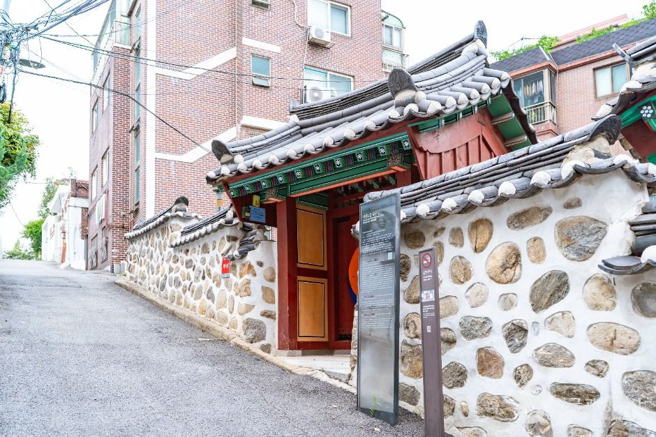 서빙고동 부군당 여행 추천 - 로드트립