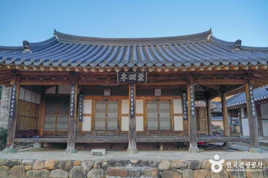 함안 고려동 유적지 여행 추천 - 로드트립