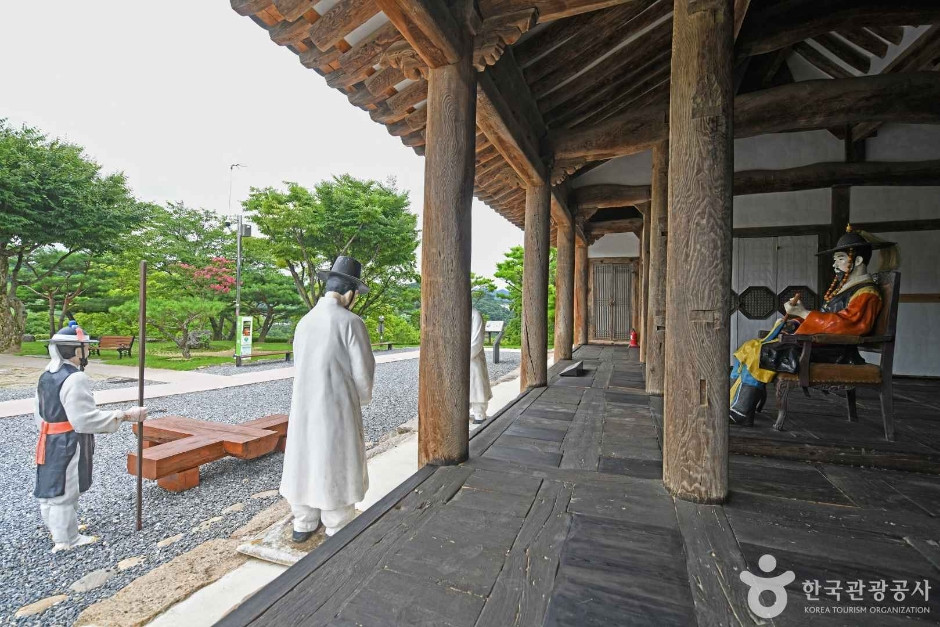 제천 청풍 금병헌 여행 추천 - 로드트립