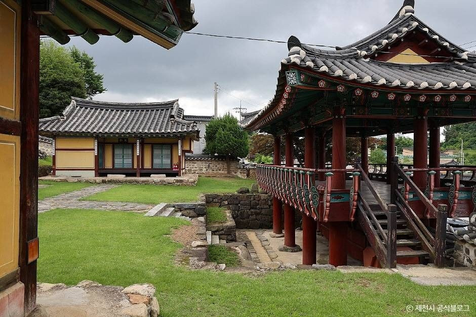 제천향교 여행 추천 - 로드트립