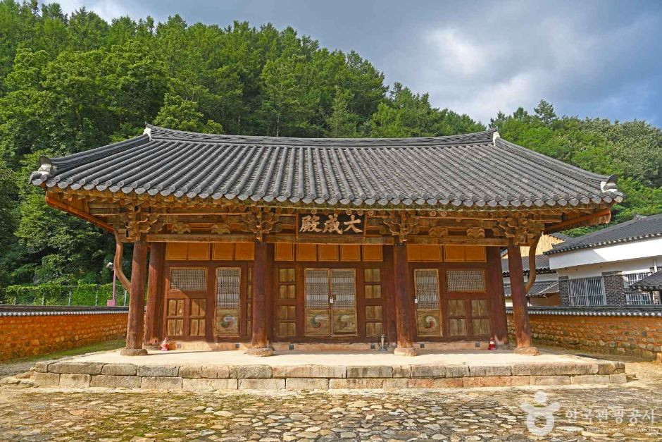 장수향교 여행 추천 - 로드트립