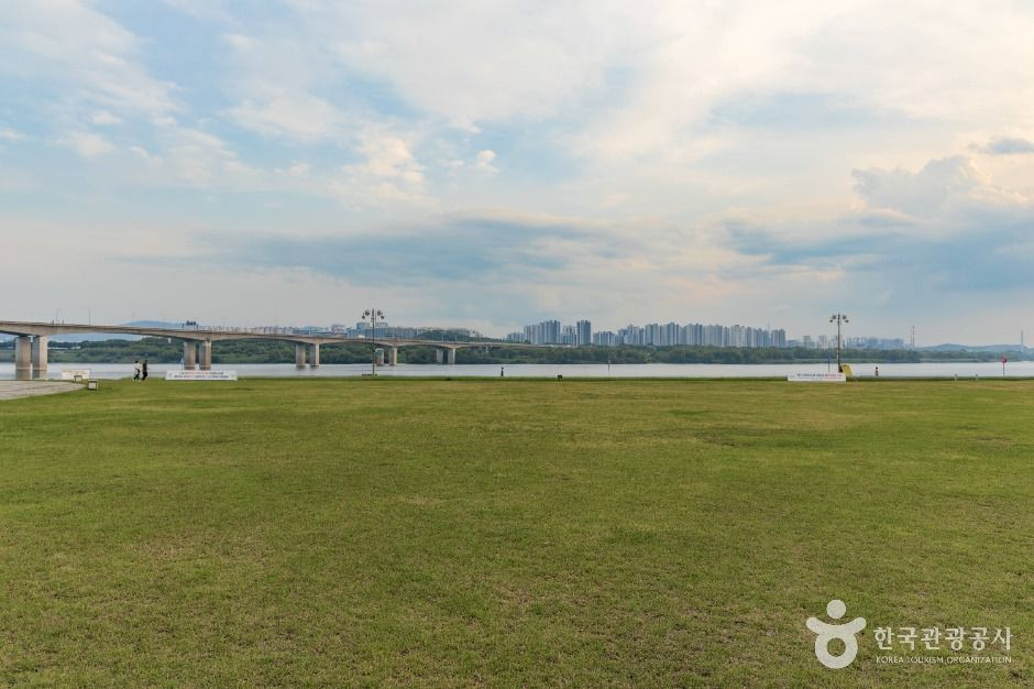 남양주한강공원(삼패지구) 여행 추천 - 로드트립