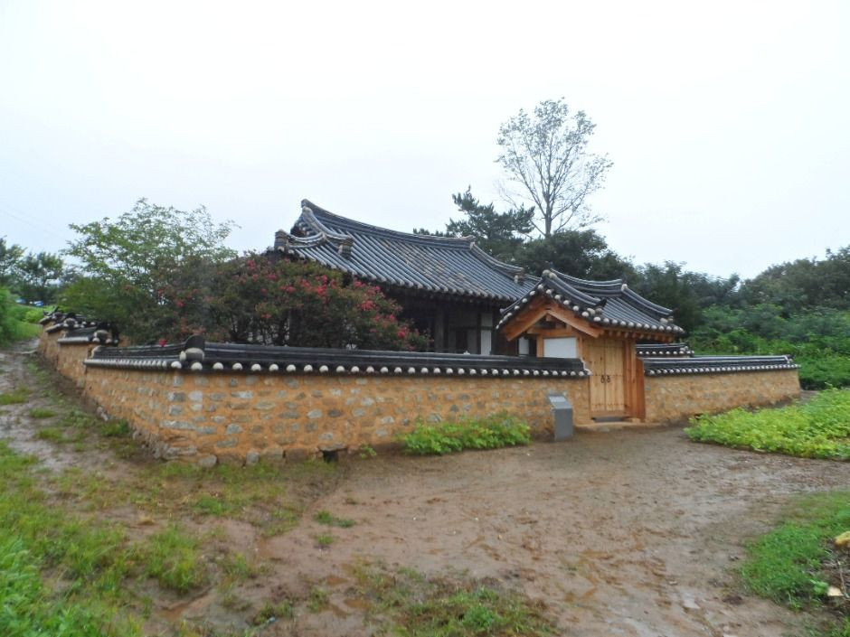 운산서원 여행 추천 - 로드트립