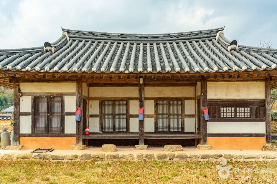 창원정씨종가 여행 추천 - 로드트립