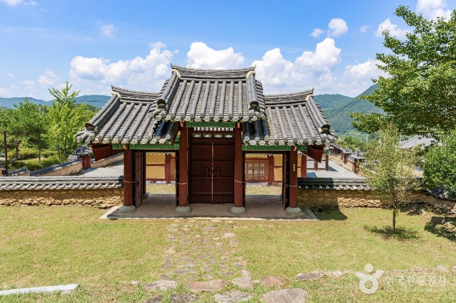 용산재 여행 추천 - 로드트립