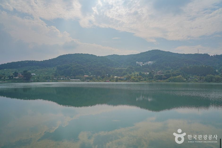 덕산저수지 여행 추천 - 로드트립