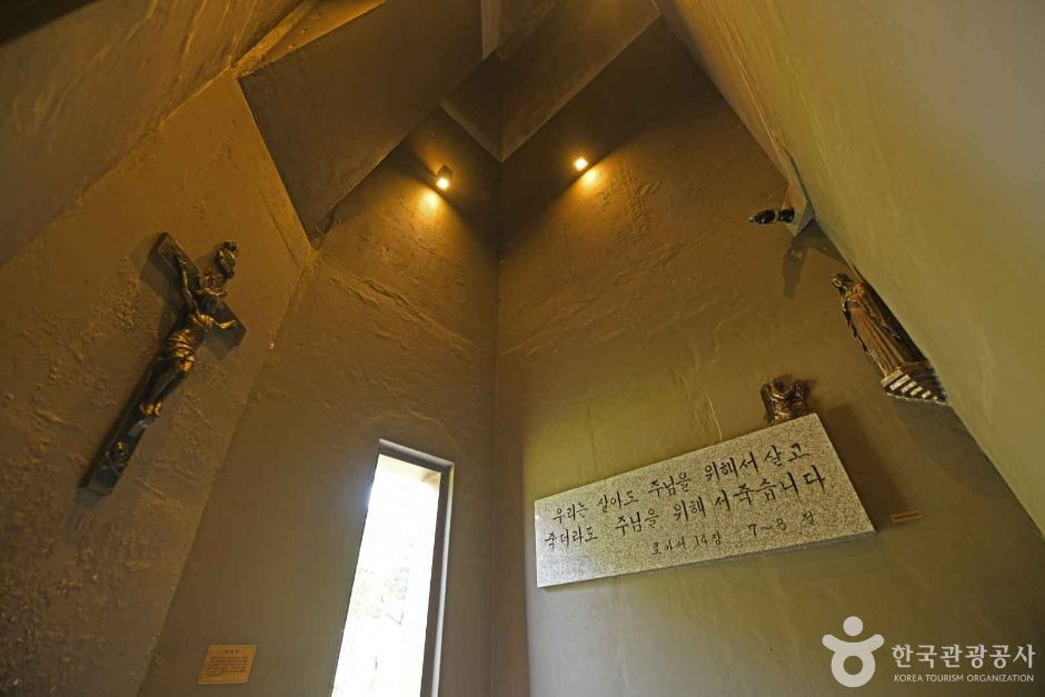 공주 황새바위 순교성지 여행 추천 - 로드트립